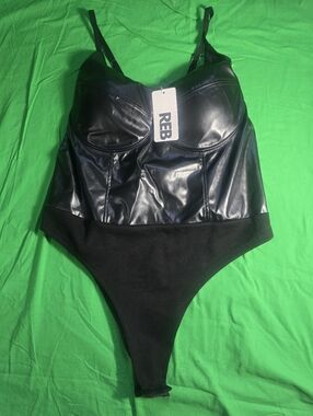 REBDOLLS Vegan Leather Corset Bodysuit Size 2X New